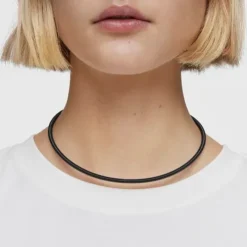 Colar em aço IP preto 4 mm Mesh Tube
