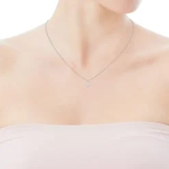 Colar Les Classiques cruz em Ouro branco com Diamantes