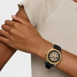 Relógio analógico automático com caixa em aço IPG dourado e bracelete de silicone preto TOUS Now