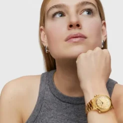Relógio analógico com bracelete em aço IPG dourado e mostrador dourado TOUS Now
